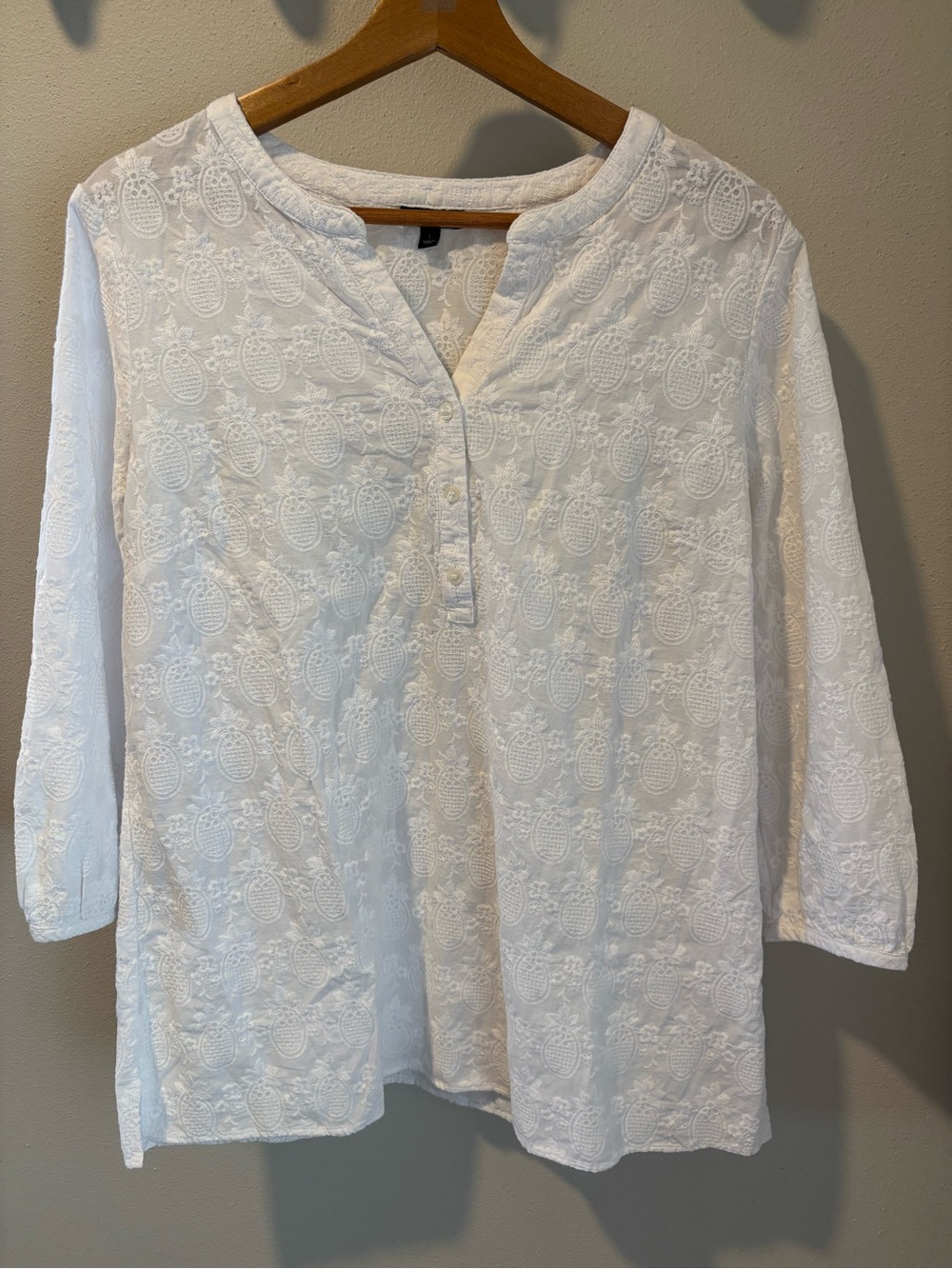 Talbots White Pineapple Embroidered Split-Neck Tunic